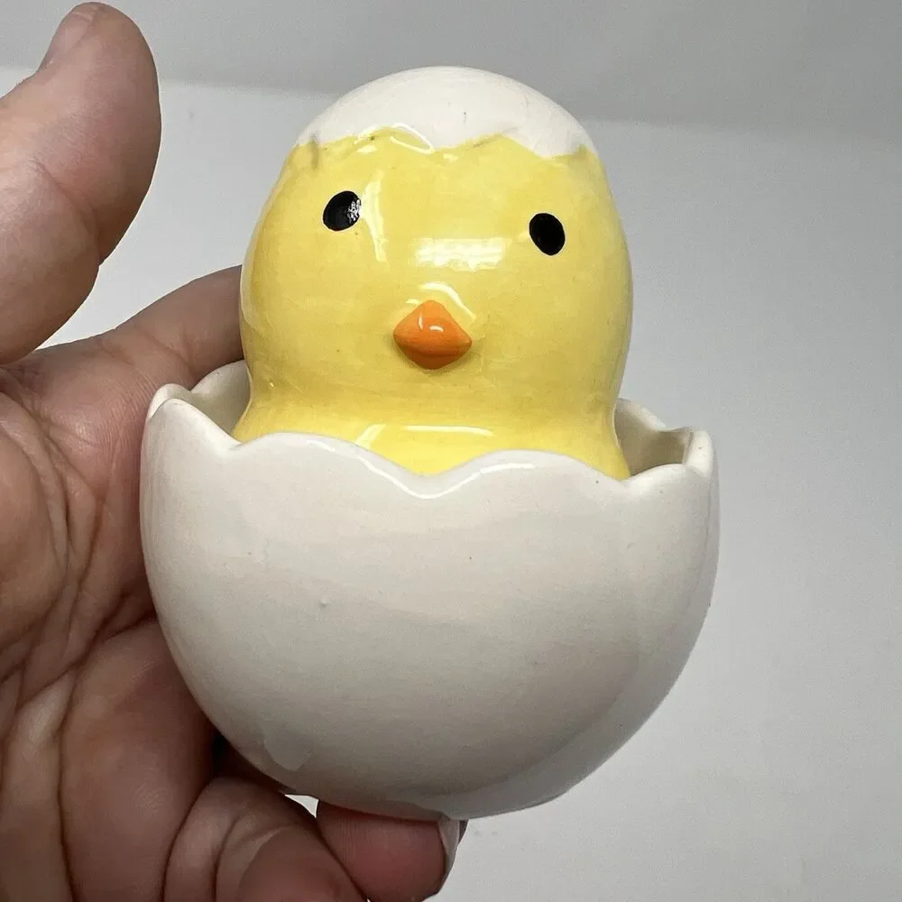 Vintage Pier 1 Chick & Egg Salt & Pepper Shakers Easter Peeps Baby Chick Yellow!